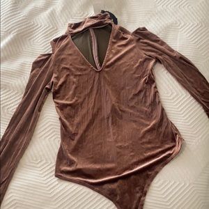 Velvet bodysuit with neckline, shoulder cutouts